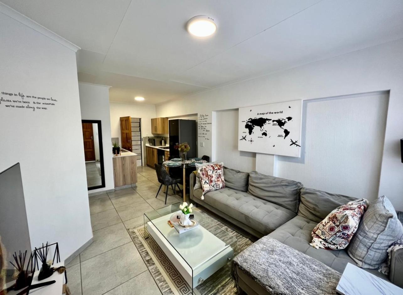 Apartment Suburban At The Reeds *